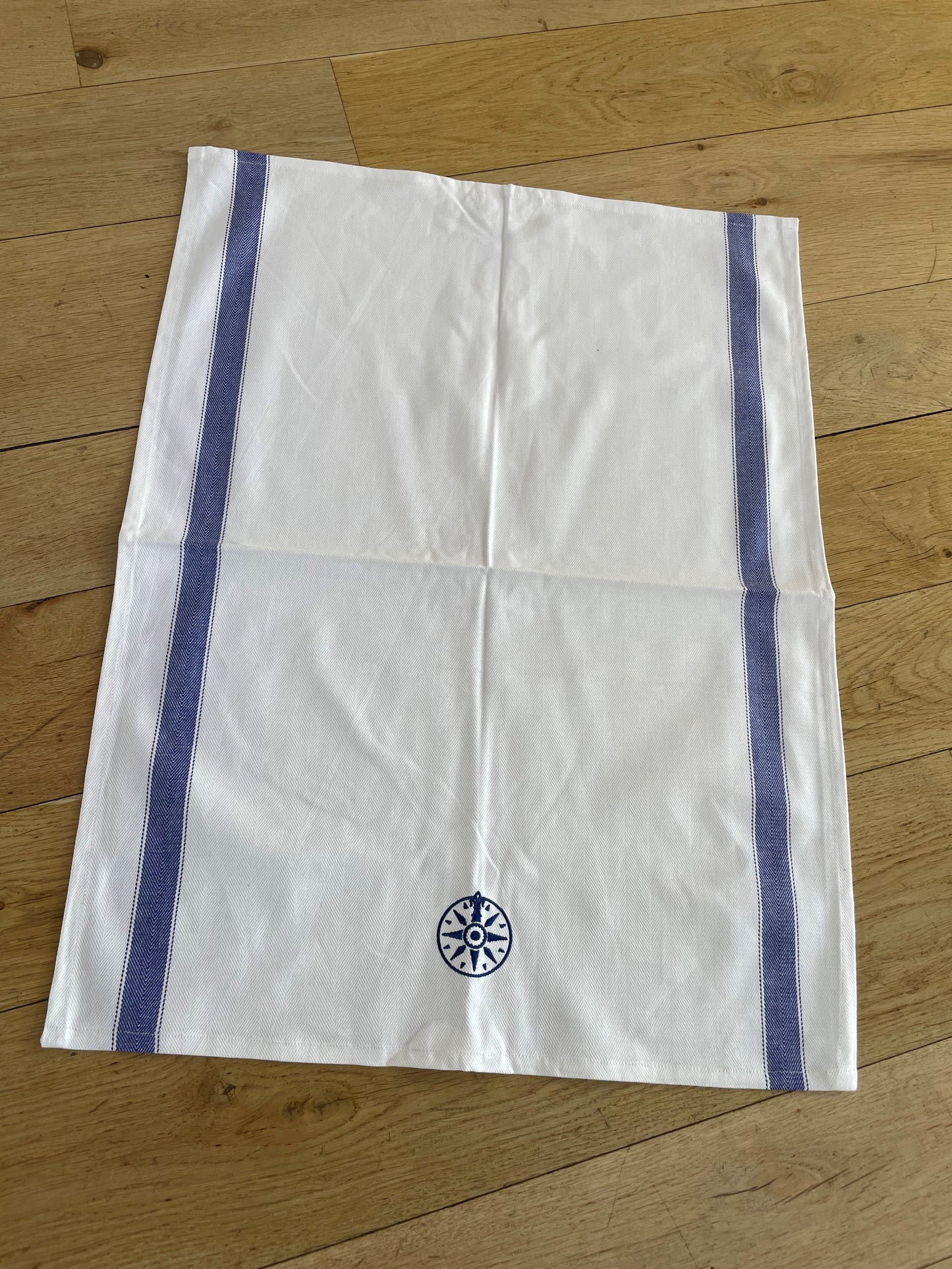 Förkläde och handduk i ett set NYHET